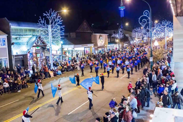 Gatlinburg Fantasy of Lights Christmas Parade 2018